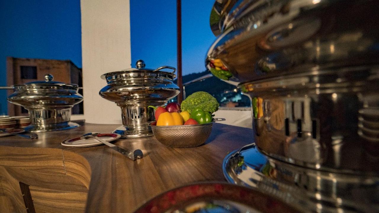 Hotel Wonder Cliff Udaipur Ngoại thất bức ảnh