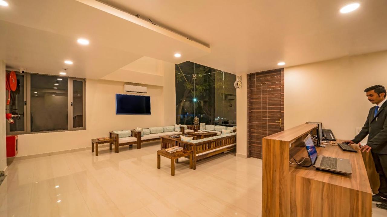 Hotel Wonder Cliff Udaipur Ngoại thất bức ảnh