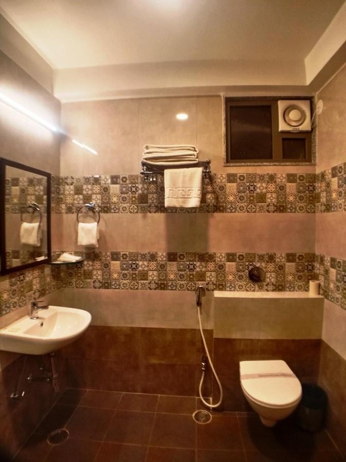 Hotel Wonder Cliff Udaipur Ngoại thất bức ảnh