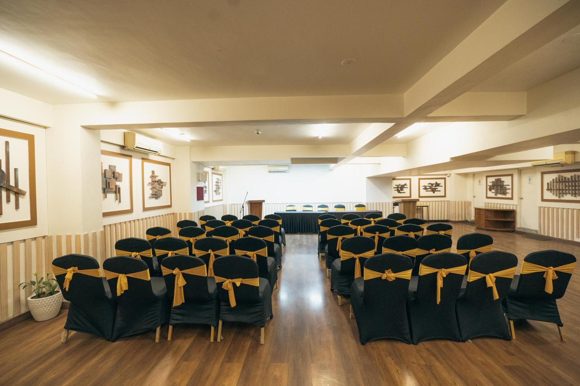 Hotel Wonder Cliff Udaipur Ngoại thất bức ảnh