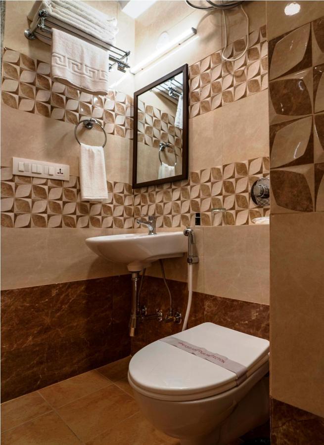 Hotel Wonder Cliff Udaipur Ngoại thất bức ảnh